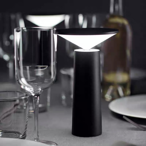 Eye Table Lamp