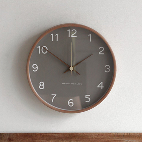Magnolia Nordic Solid Wood Wall Clock