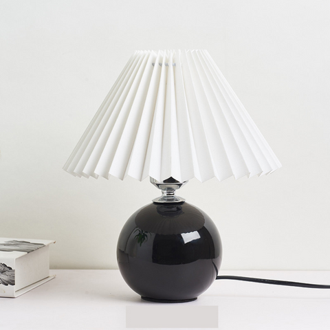 Pleated Lampshade Lamp