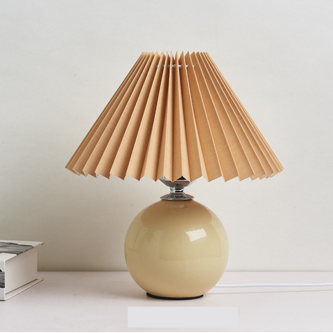 Pleated Lampshade Lamp