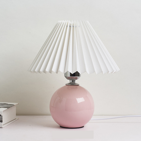 Pleated Lampshade Lamp
