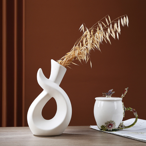 Venturo White Vase Pampas Grass