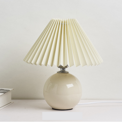 Pleated Lampshade Lamp