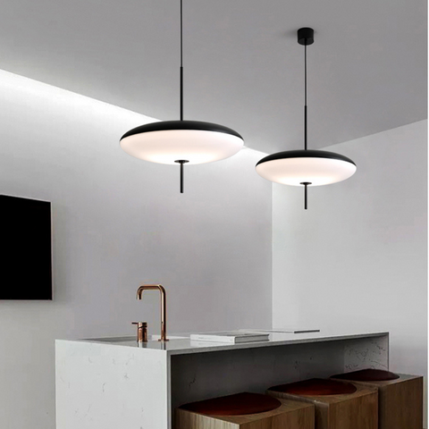 Luminaire B&W UFO Chandelier